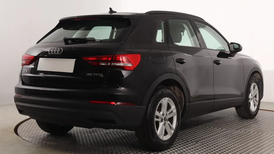 Audi Q3 -