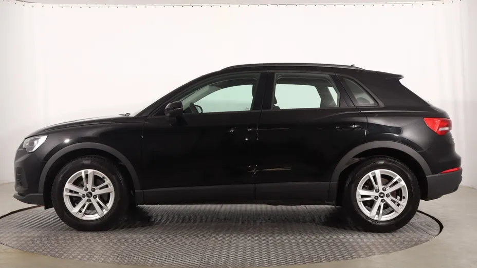 Audi Q3 -