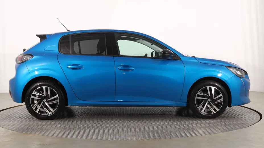 Peugeot 208 -