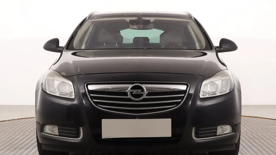 Opel Insignia -