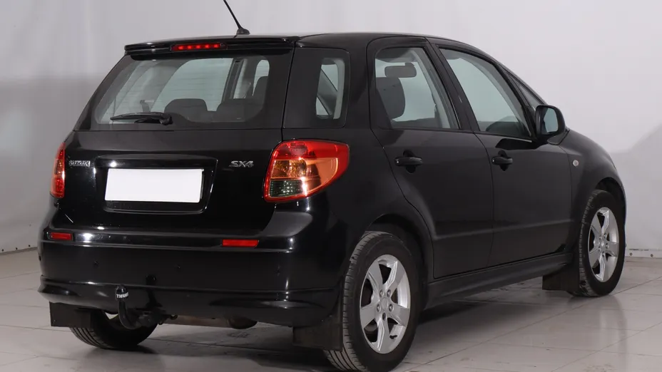 Suzuki SX4 -