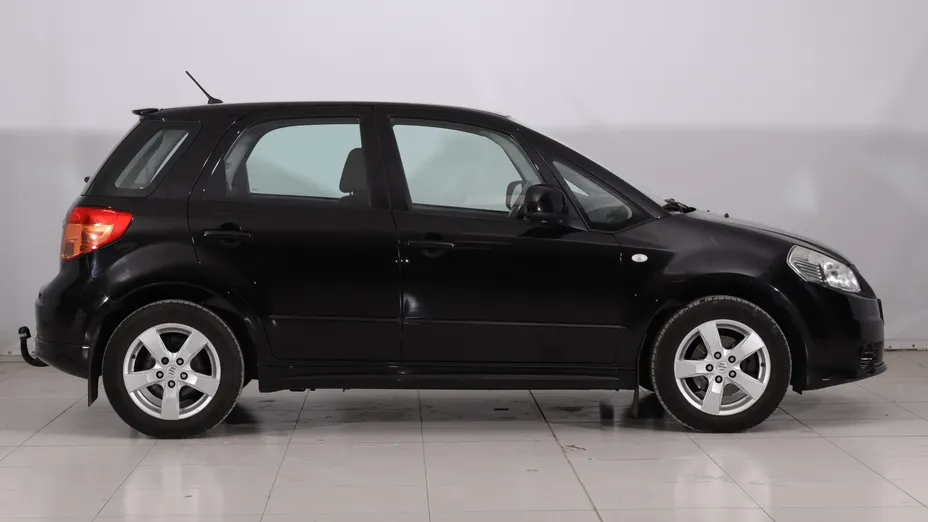 Suzuki SX4 -