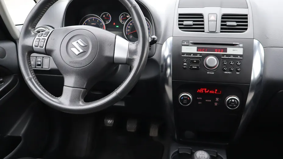 Suzuki SX4 -