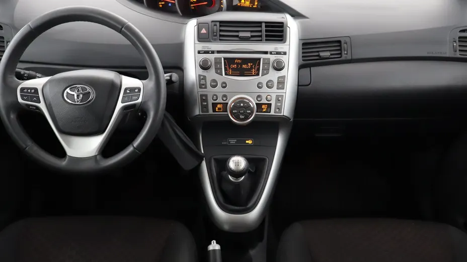 Toyota Verso -