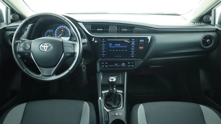 Toyota Auris -