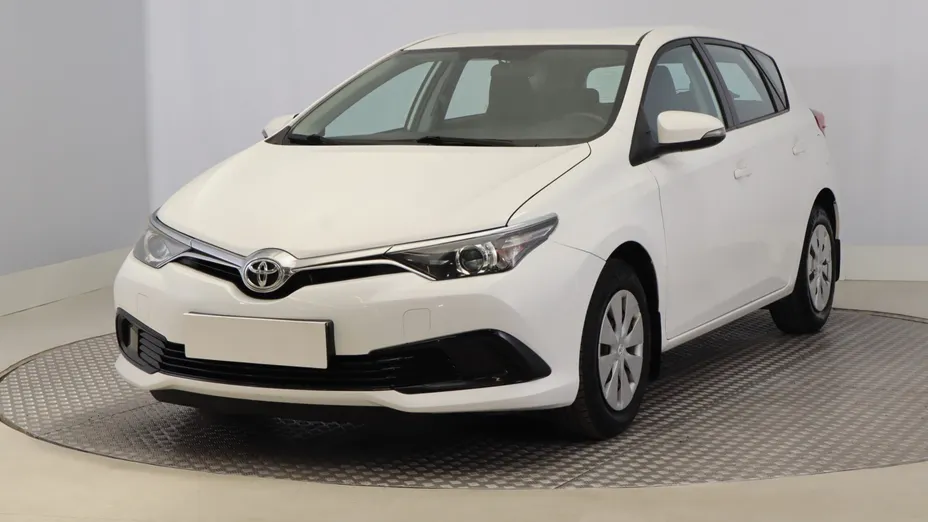 Toyota Auris -