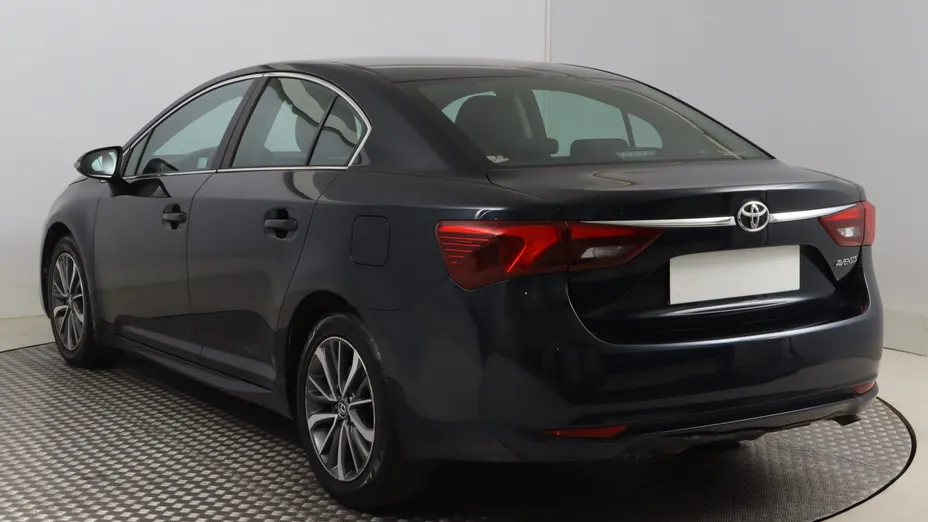 Toyota Avensis -