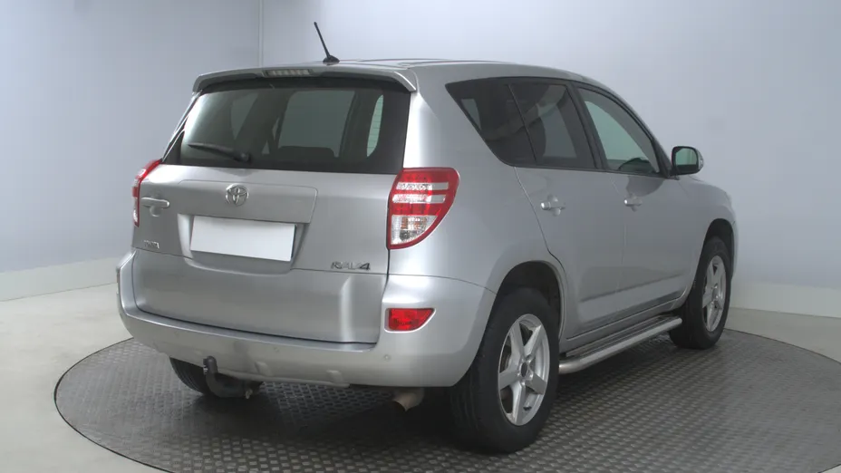 Toyota RAV4 -