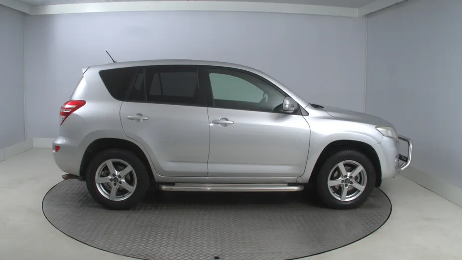 Toyota RAV4 -