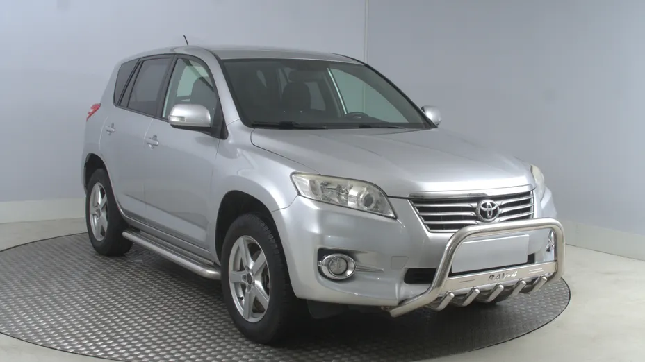 Toyota RAV4 -