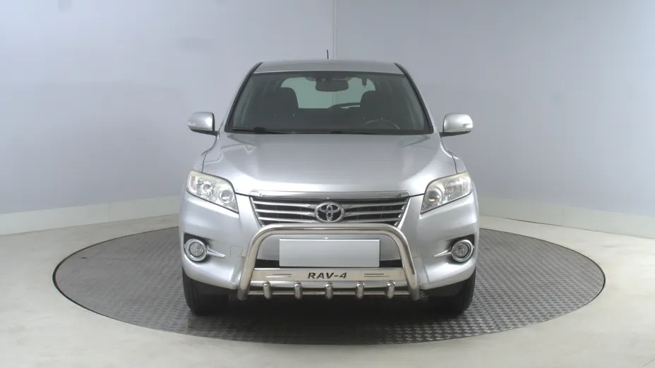 Toyota RAV4 -