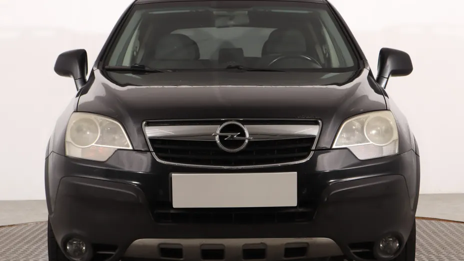 Opel Antara -