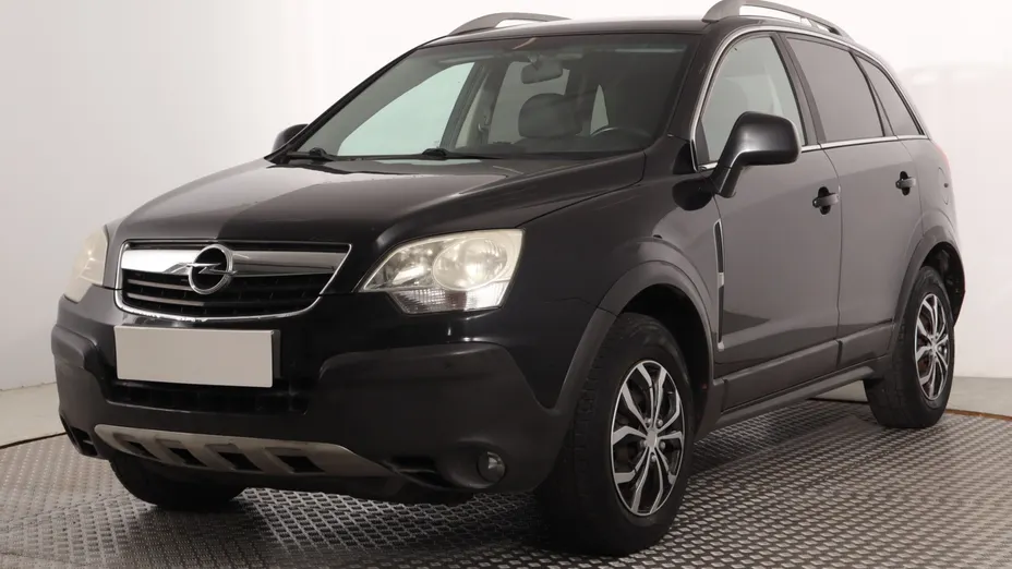 Opel Antara -