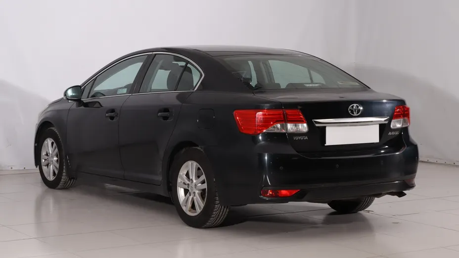 Toyota Avensis -