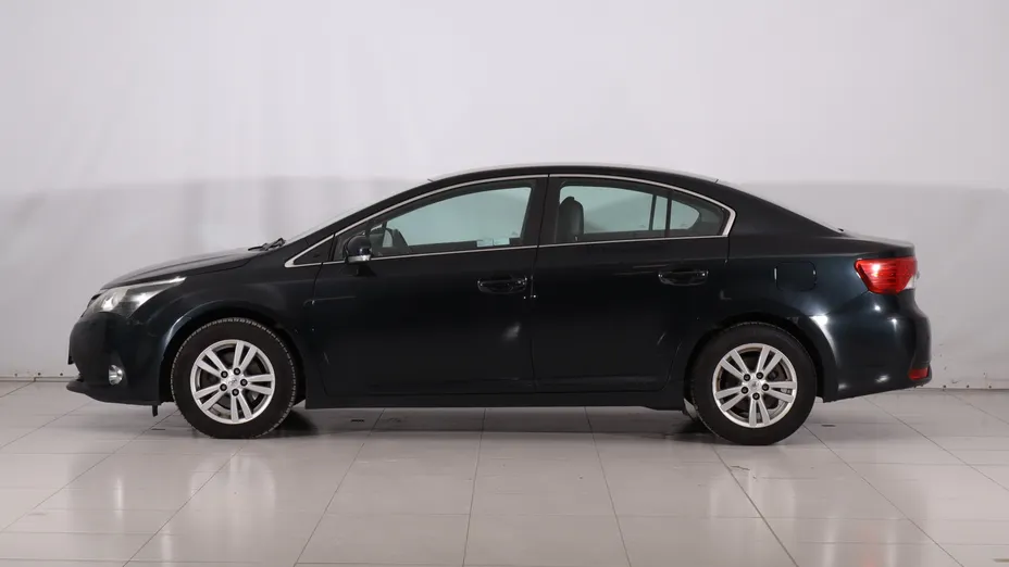 Toyota Avensis -
