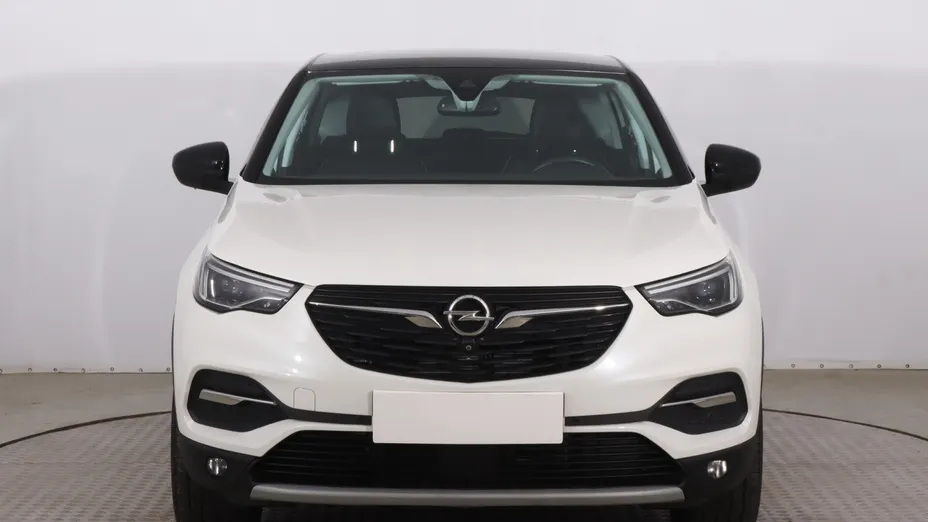 Opel Grandland -