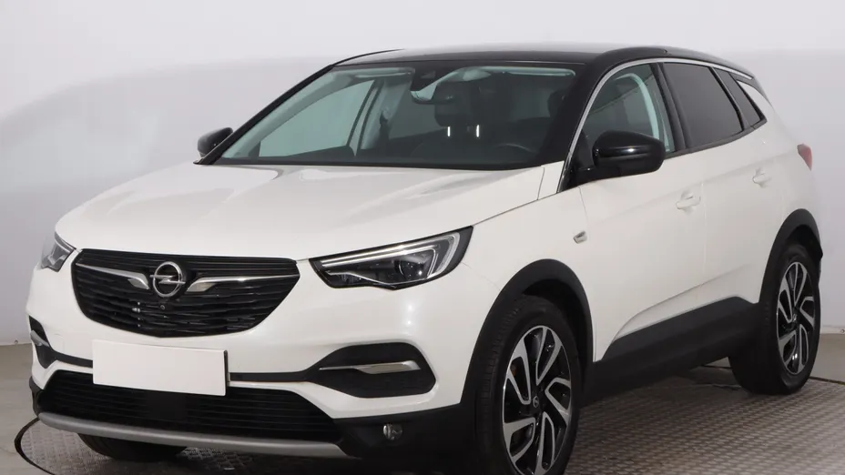 Opel Grandland -