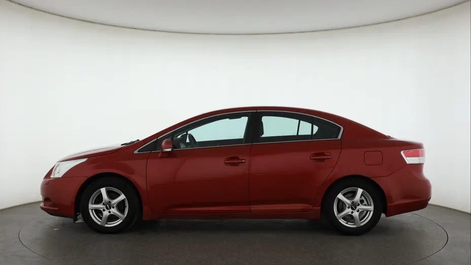 Toyota Avensis -