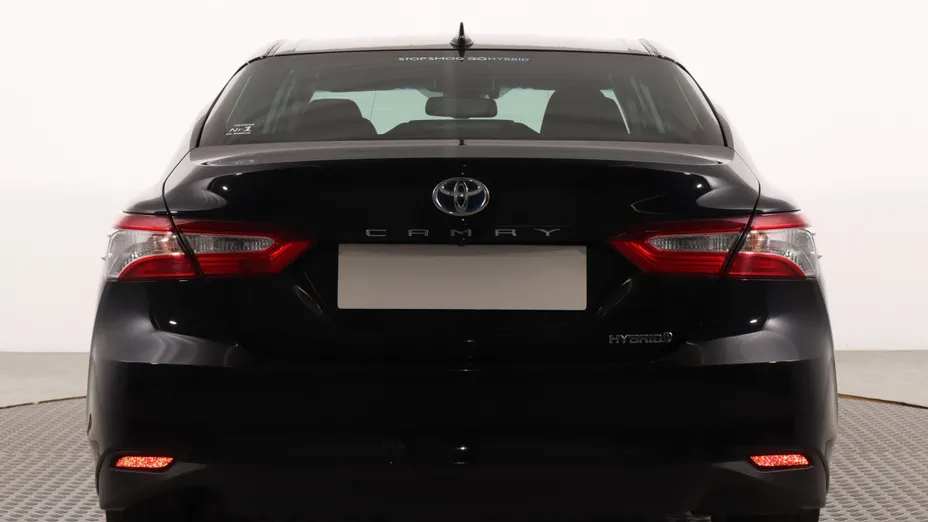 Toyota Camry -