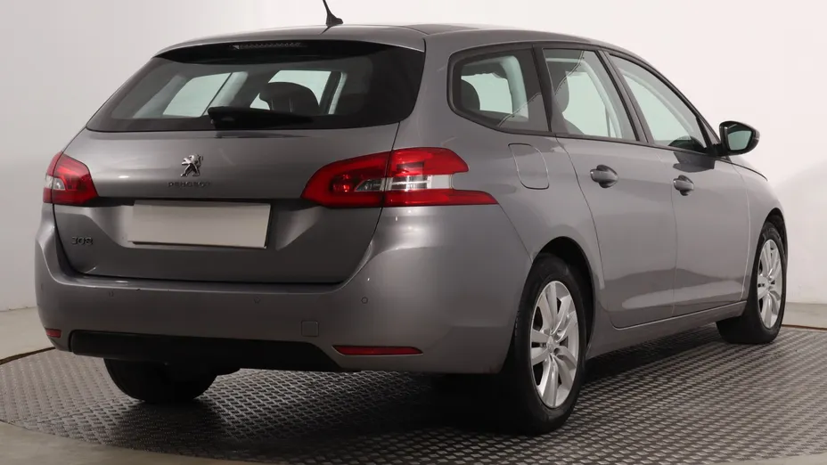 Peugeot 308 -