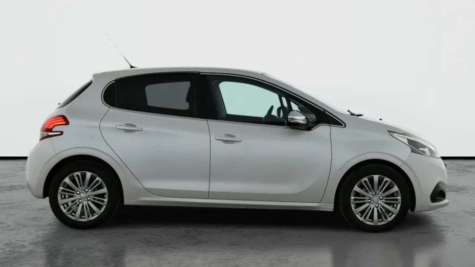 Peugeot 208 -