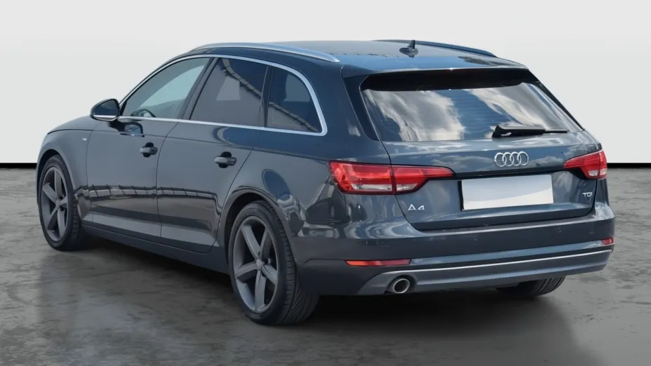 Audi A4 -