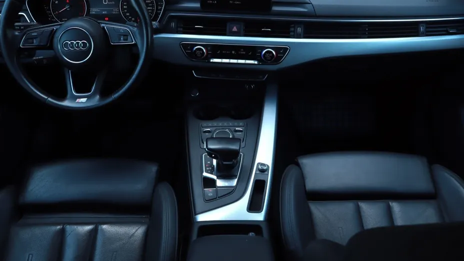 Audi A4 -