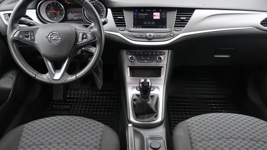 Opel Astra -
