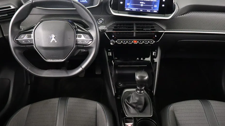 Peugeot 208 -