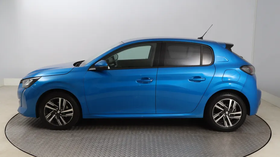 Peugeot 208 -