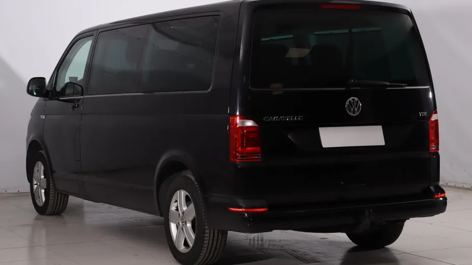 VW Caravelle -
