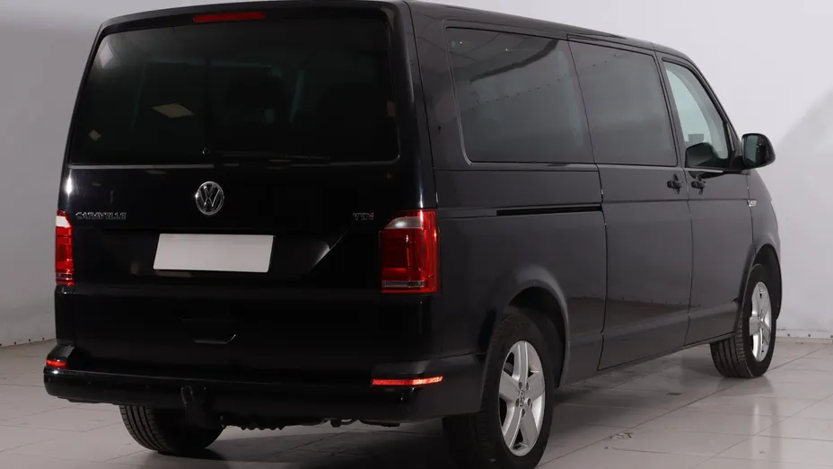 VW Caravelle -