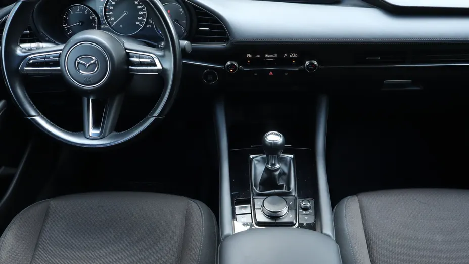 Mazda 3 -