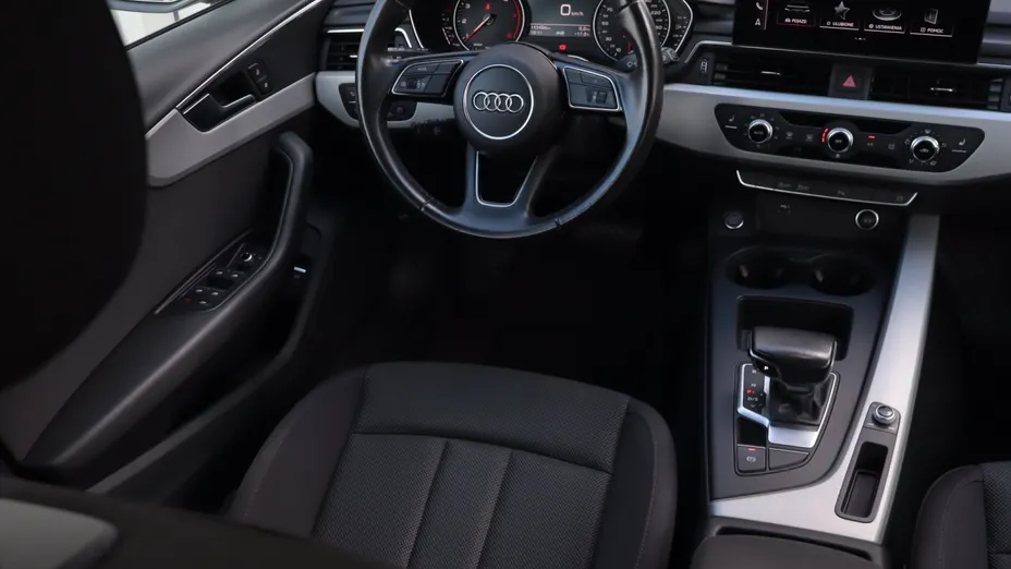 Audi A4 -