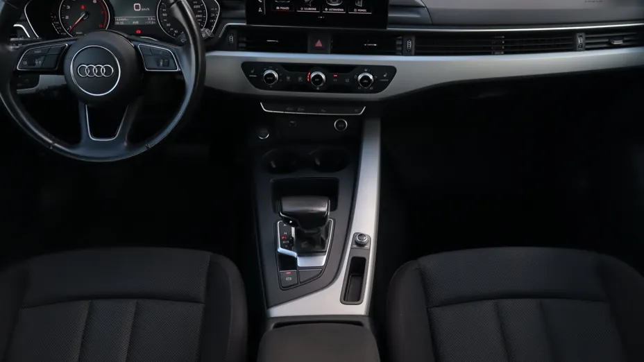 Audi A4 -