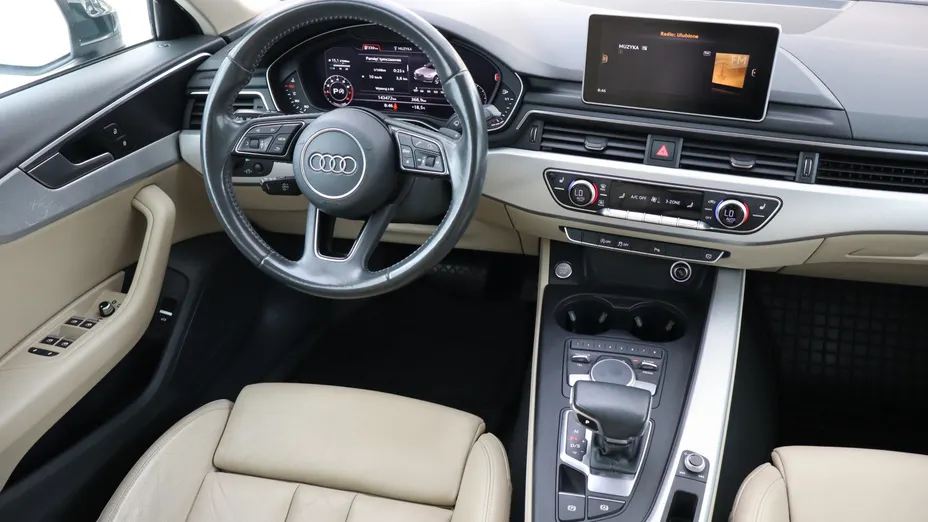 Audi A4 -