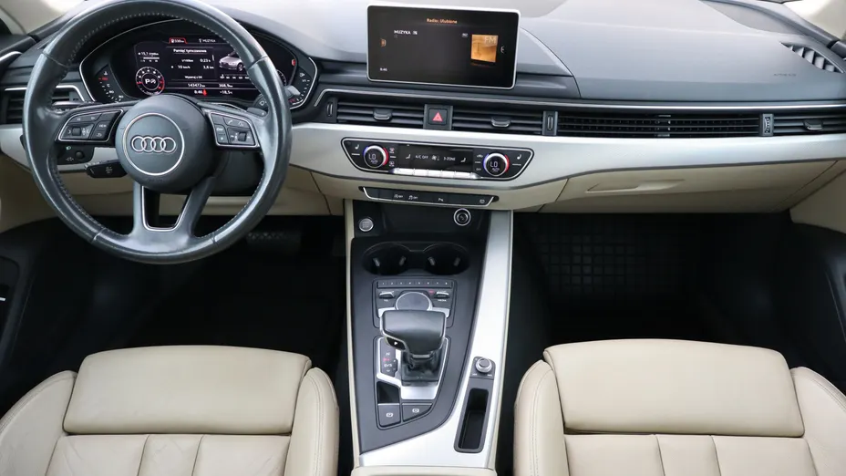 Audi A4 -