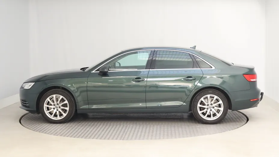 Audi A4 -