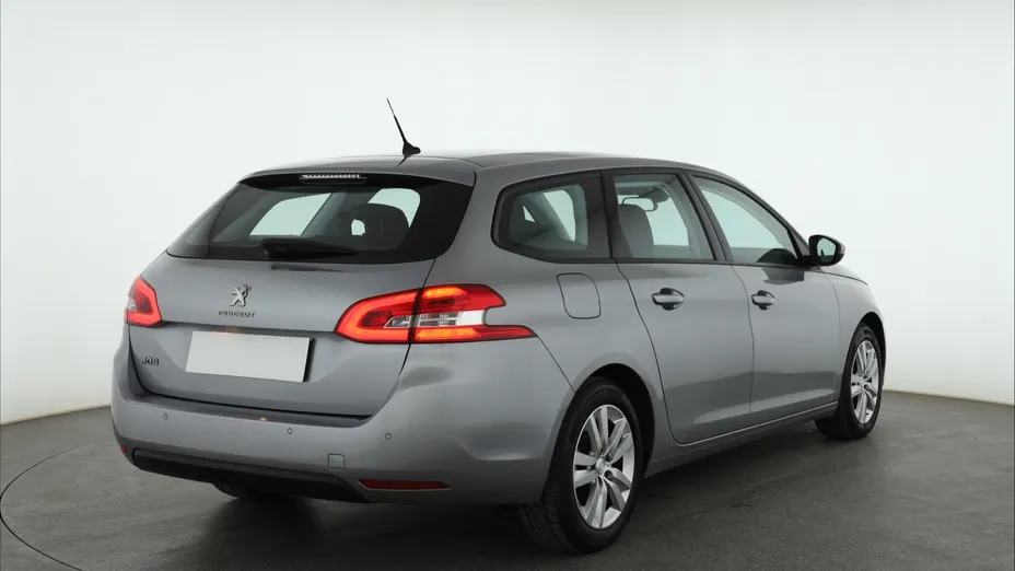 Peugeot 308 -