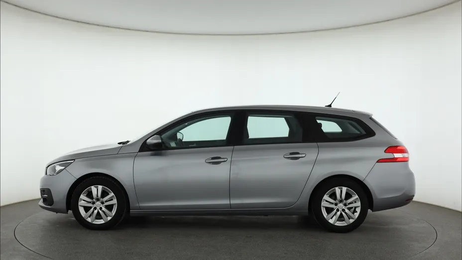 Peugeot 308 -