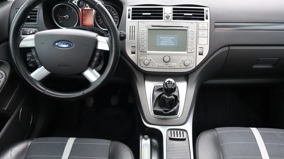 Ford Kuga -