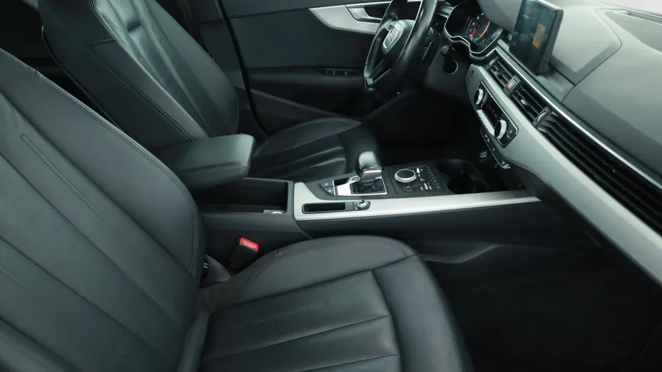 Audi A4 -