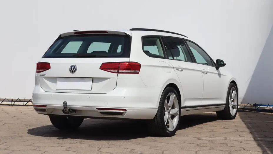 VW Passat -