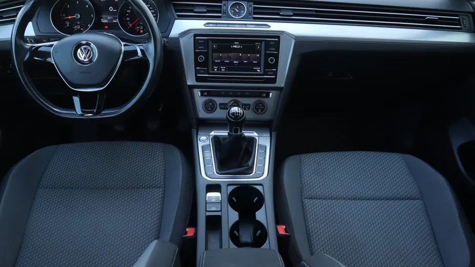 VW Passat -