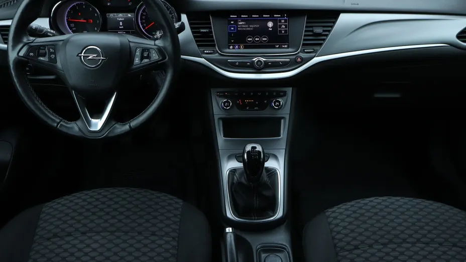Opel Astra -