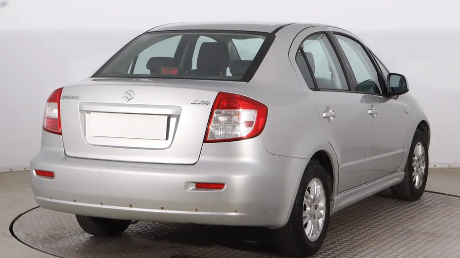 Suzuki SX4 -