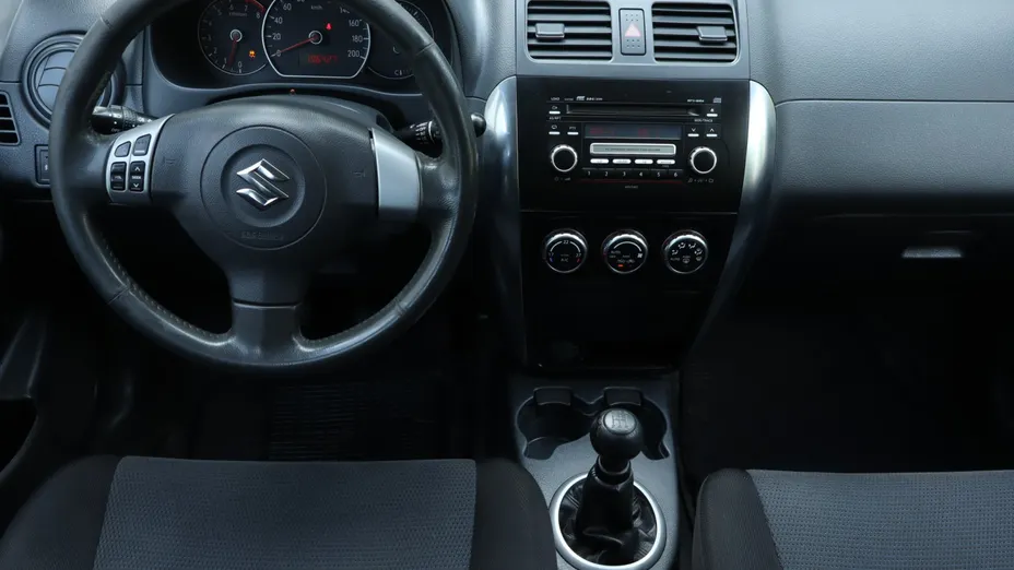 Suzuki SX4 -