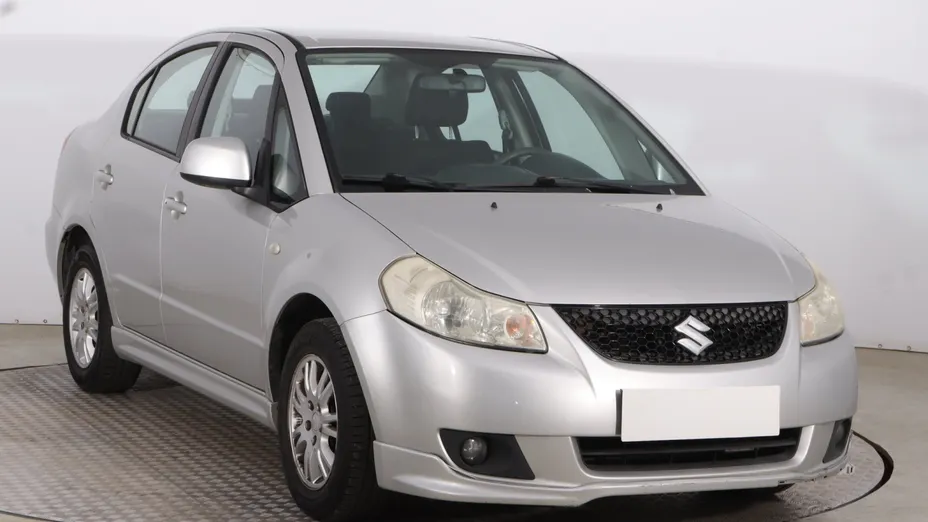 Suzuki SX4 -