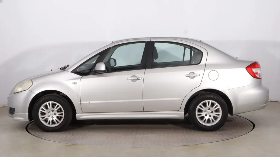 Suzuki SX4 -