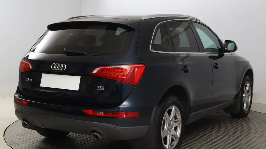 Audi Q5 -